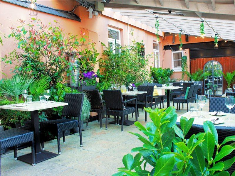 דבלין Castle Hotel מראה חיצוני תמונה