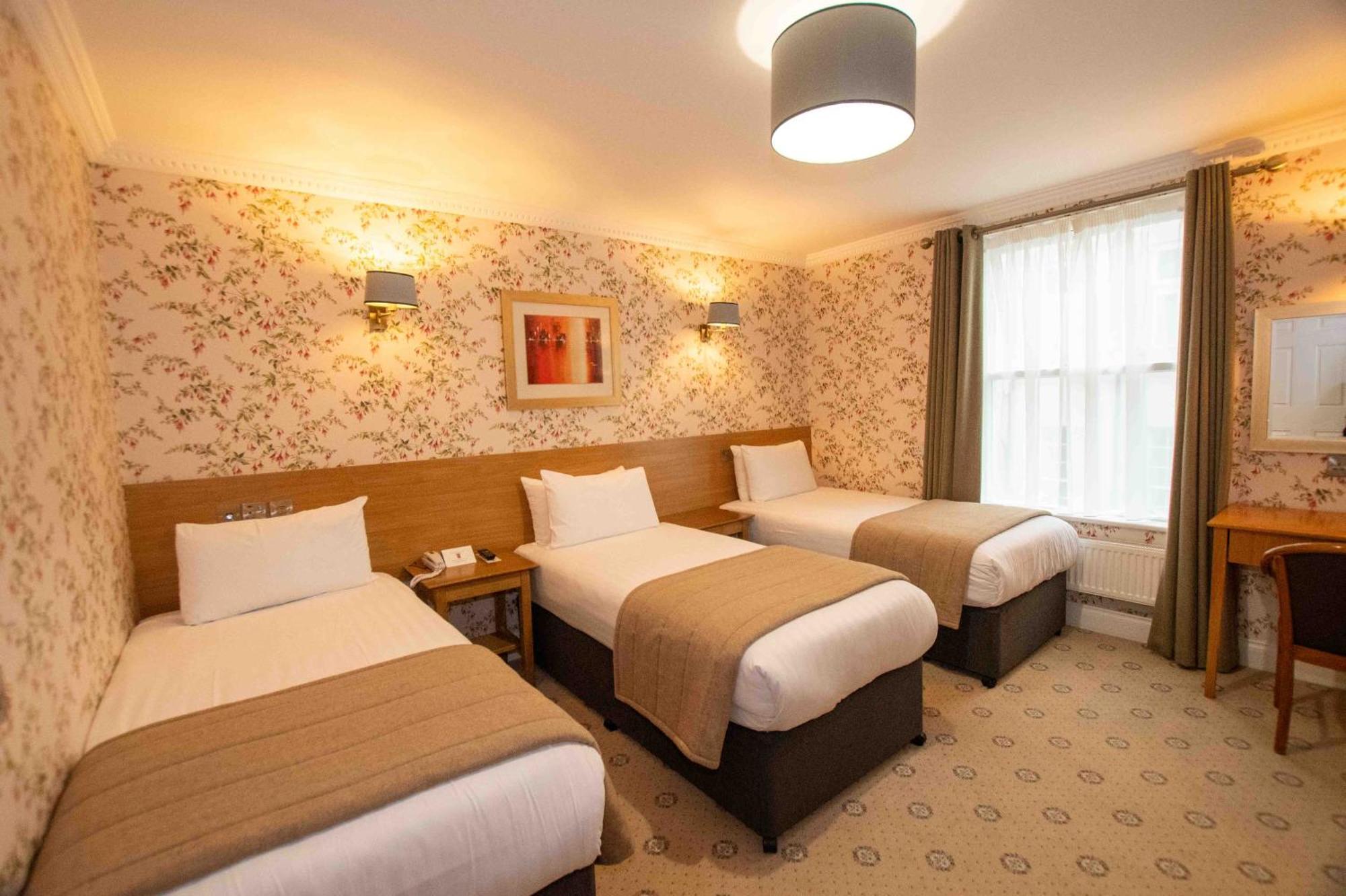 דבלין Castle Hotel מראה חיצוני תמונה