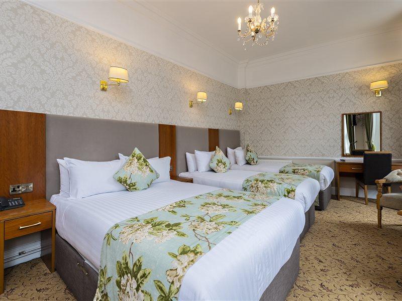 דבלין Castle Hotel מראה חיצוני תמונה